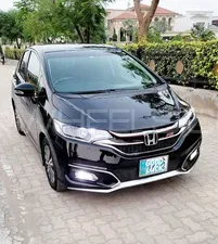 Honda Fit 2015 for Sale in Lahore Image-1