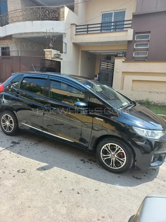 Honda Fit 2018 for Sale in Islamabad Image-1