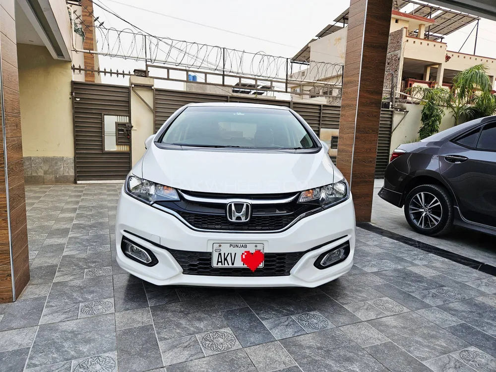 Honda Fit 2019 for Sale in Multan Image-1
