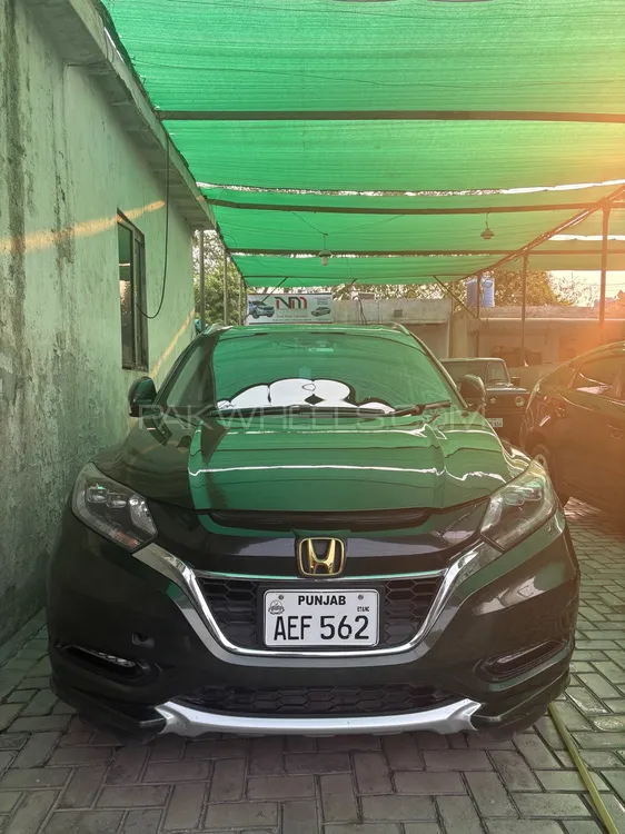 Honda Vezel 2016 for Sale in Lahore Image-1
