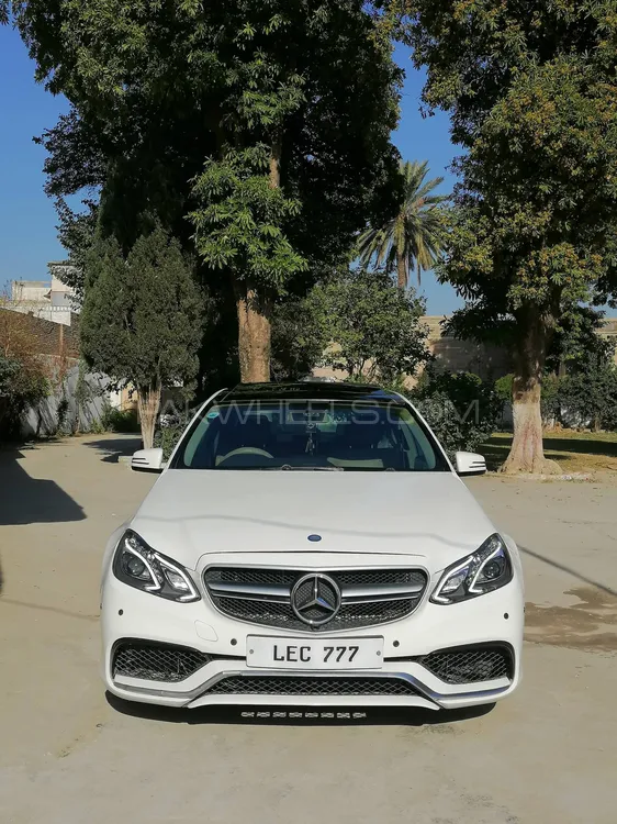 Mercedes Benz E Class 2010 for Sale in Islamabad Image-1