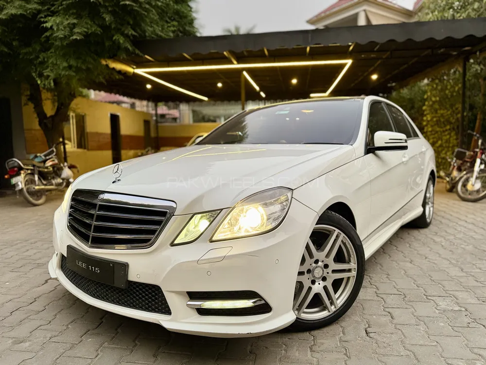 Mercedes Benz E Class 2013 for Sale in Lahore Image-1