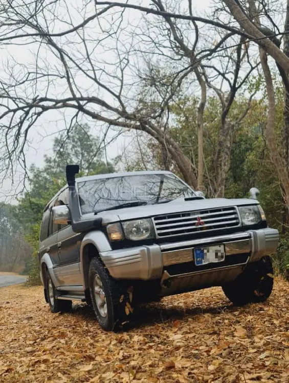 Mitsubishi Pajero 1997 for Sale in Islamabad Image-1