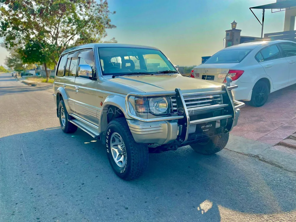 Mitsubishi Pajero 1995 for Sale in Islamabad Image-1