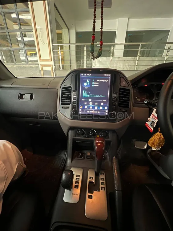 مٹسوبیشی پجیرو 2004 for Sale in پشاور Image-1