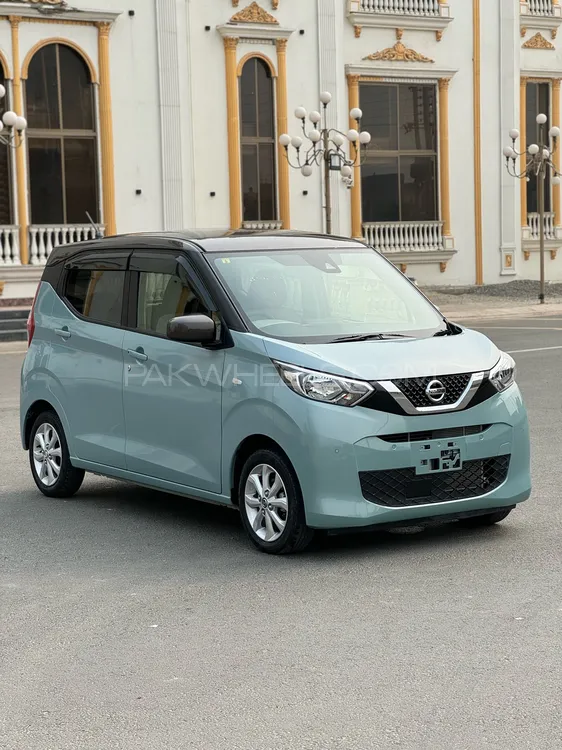 نسان ڈیز 2023 for Sale in لاہور Image-1