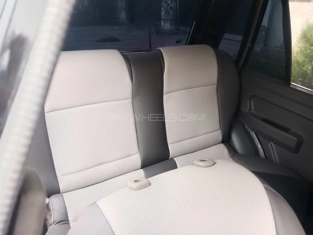 Suzuki Mehran 2012 for Sale in Lahore Image-1