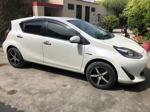 Toyota Aqua S 2018 for Sale