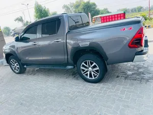 Toyota Hilux Revo V Automatic 2.8 2020 for Sale