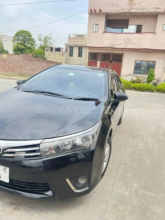 Toyota Corolla 2015 for Sale in Lahore Image-1