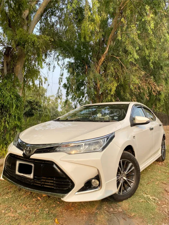 Toyota Corolla 2017 for Sale in Lahore Image-1