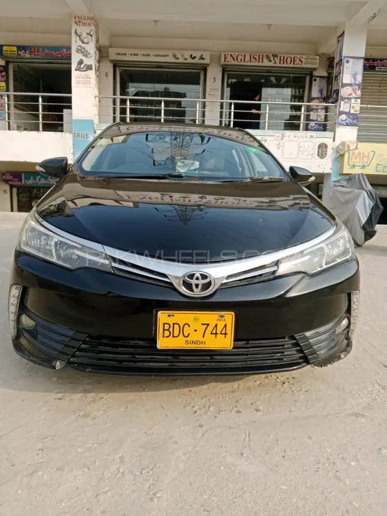Toyota Corolla 2015 for Sale in Islamabad Image-1