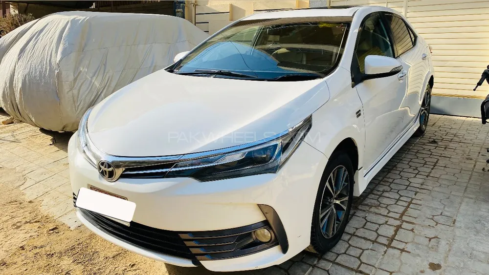Toyota Corolla 2018 for Sale in Karachi Image-1