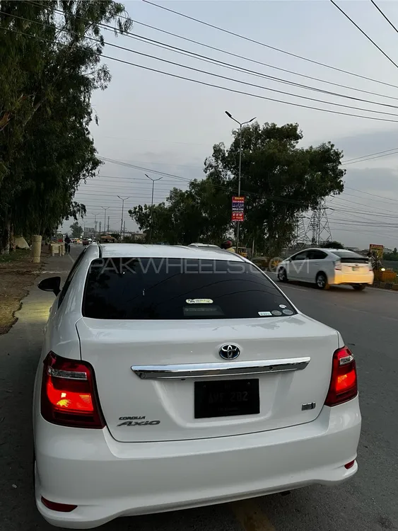 Toyota Corolla Axio 2017 for Sale in Mardan Image-1