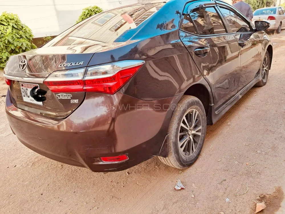 Toyota Corolla 2018 for Sale in Karachi Image-1
