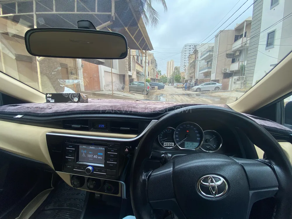 Toyota Corolla 2018 for Sale in Karachi Image-1