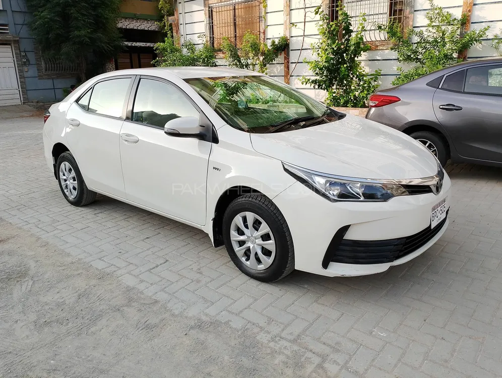 Toyota Corolla 2018 for Sale in Karachi Image-1