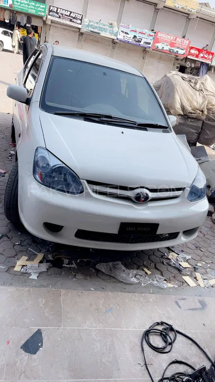 Toyota Platz 2003 for Sale in Peshawar Image-1