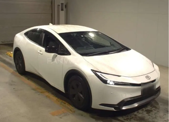 Toyota Prius 2023 for Sale in Lahore Image-1