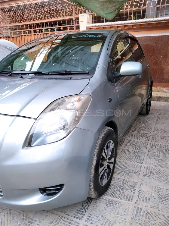 Toyota Vitz 2007 for Sale in Karachi Image-1