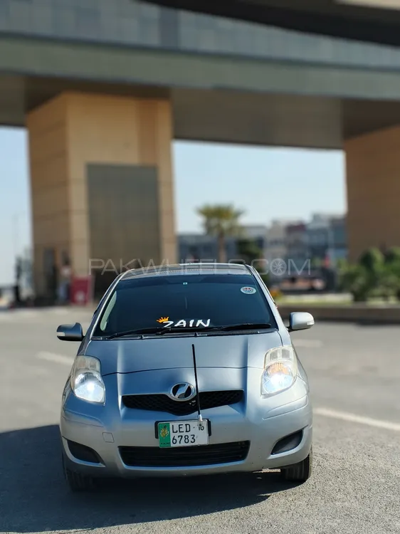 Toyota Vitz 2009 for Sale in Sargodha Image-1