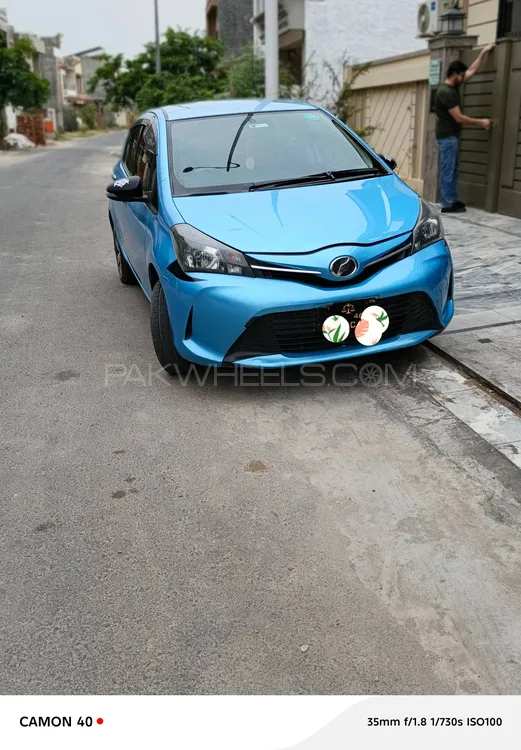 Toyota Vitz 2017 for Sale in Gujranwala Image-1