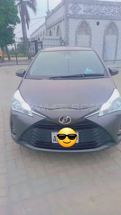 Toyota Vitz 2018 for Sale in Sialkot Image-1