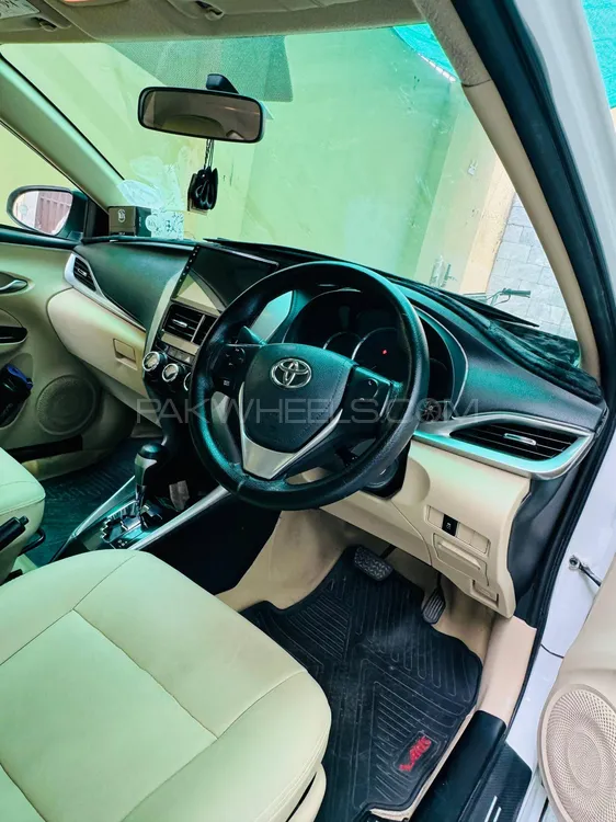 Toyota Yaris Sedan 2021 for Sale in Lahore Image-1