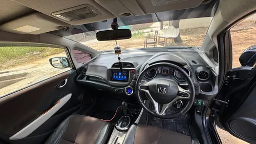 Honda Fit Shuttle Hybrid 1.3 2012