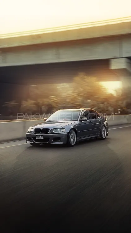 BMW 3 Series 2004 for Sale in Multan Image-1