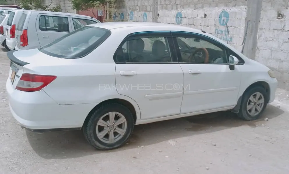 Honda City 2004 for Sale in Karachi Image-1