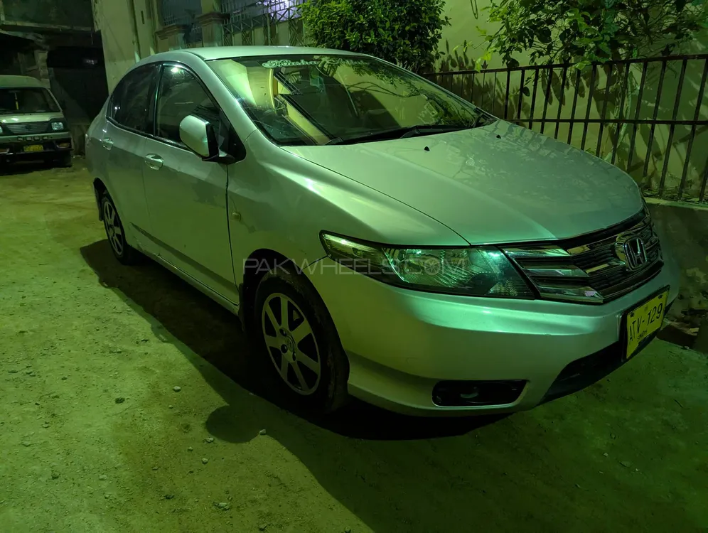 Honda City 2010 for Sale in Karachi Image-1