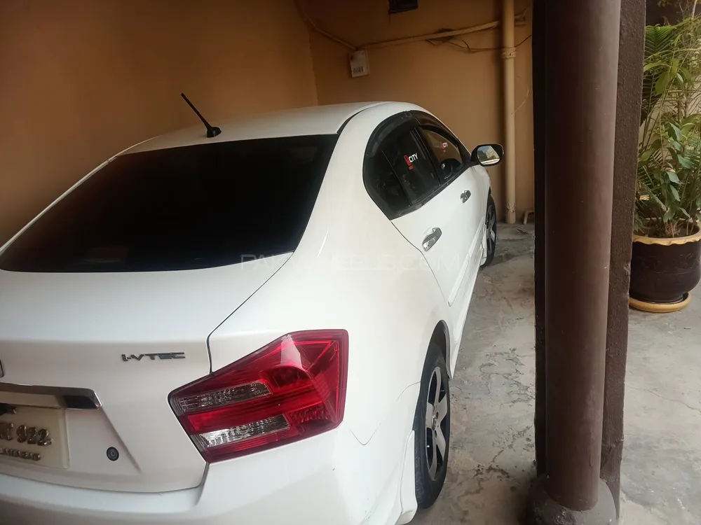Honda City 2018 for Sale in Mian Wali Image-1
