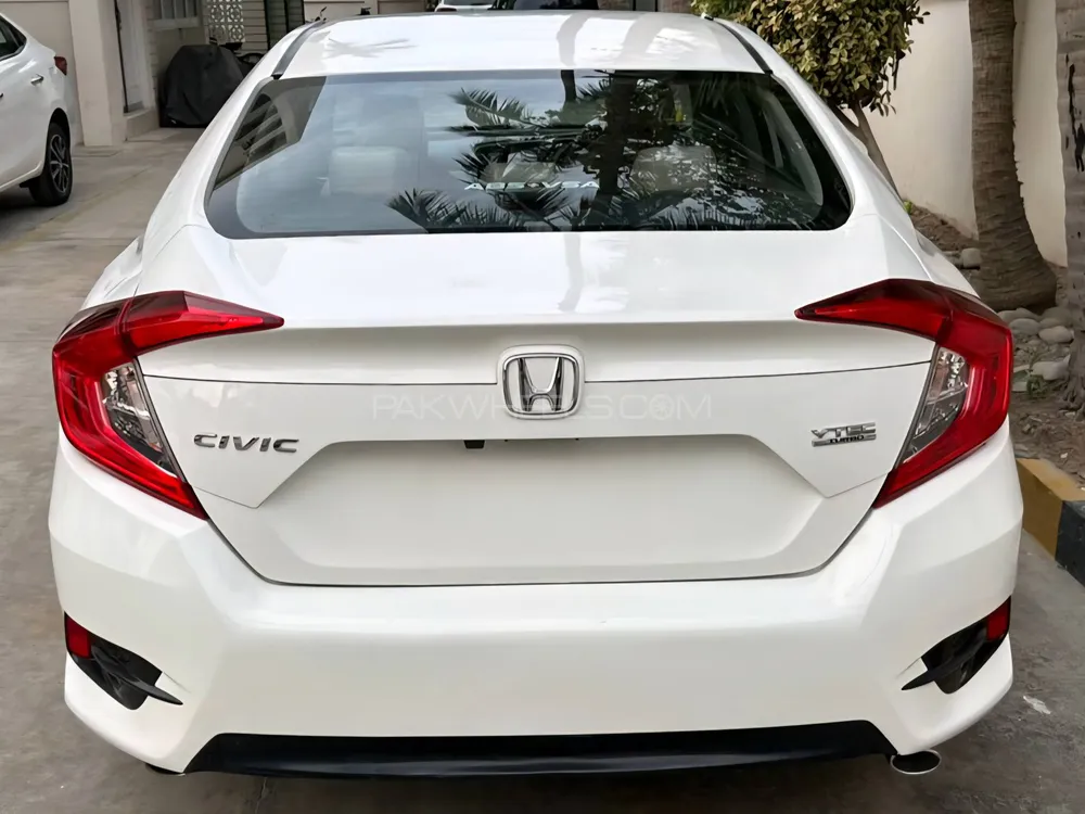 Honda Civic 2016 for Sale in Karachi Image-1