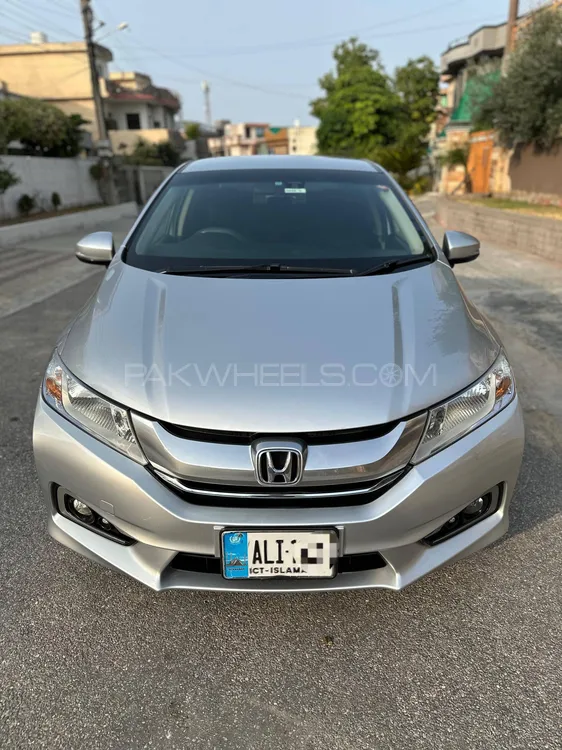 Honda Grace Hybrid 2015 for Sale in Rawalpindi Image-1