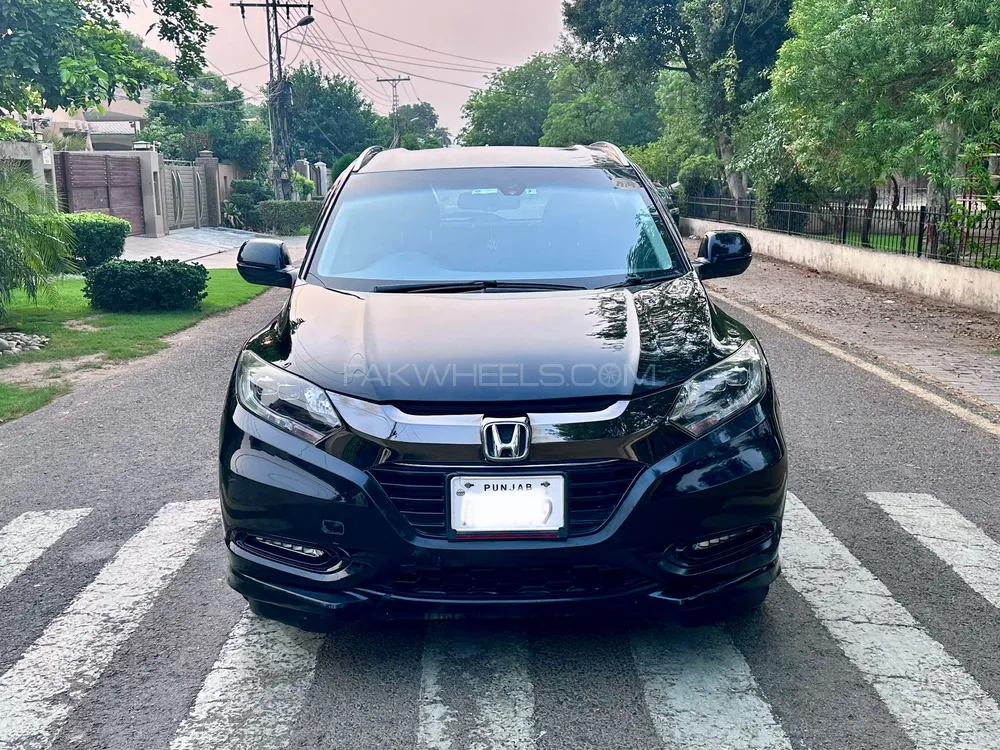 Honda Vezel 2016 for Sale in Lahore Image-1