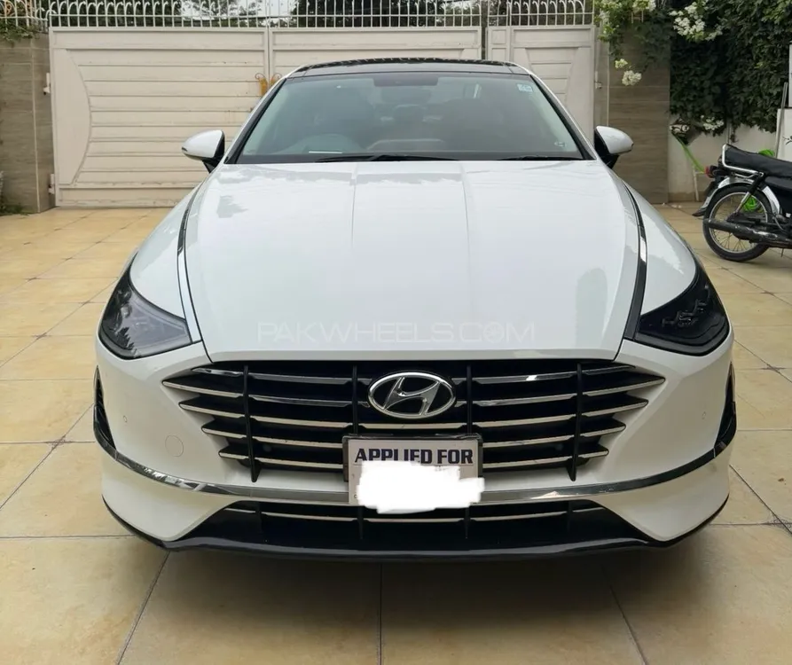Hyundai Sonata 2023 for Sale in Lahore Image-1