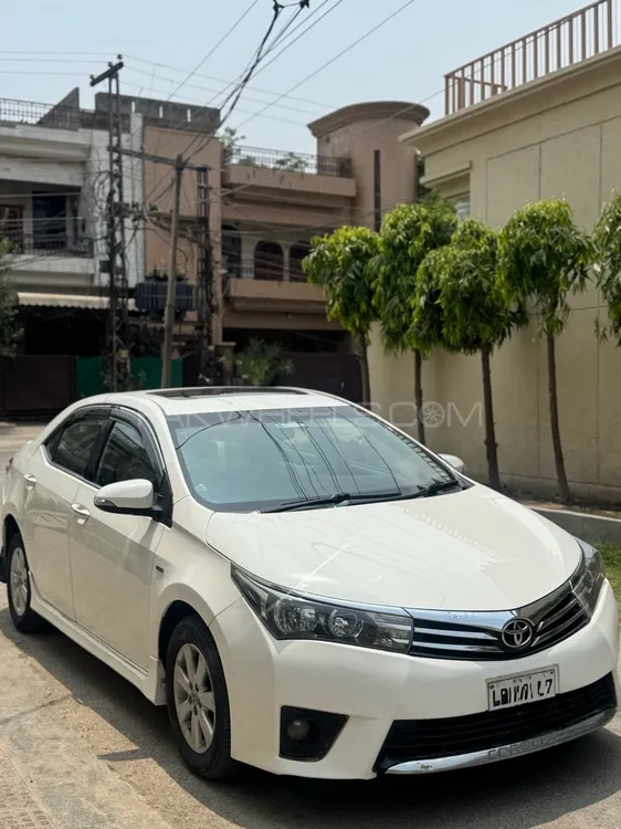 Toyota Corolla 2016 for Sale in Lahore Image-1