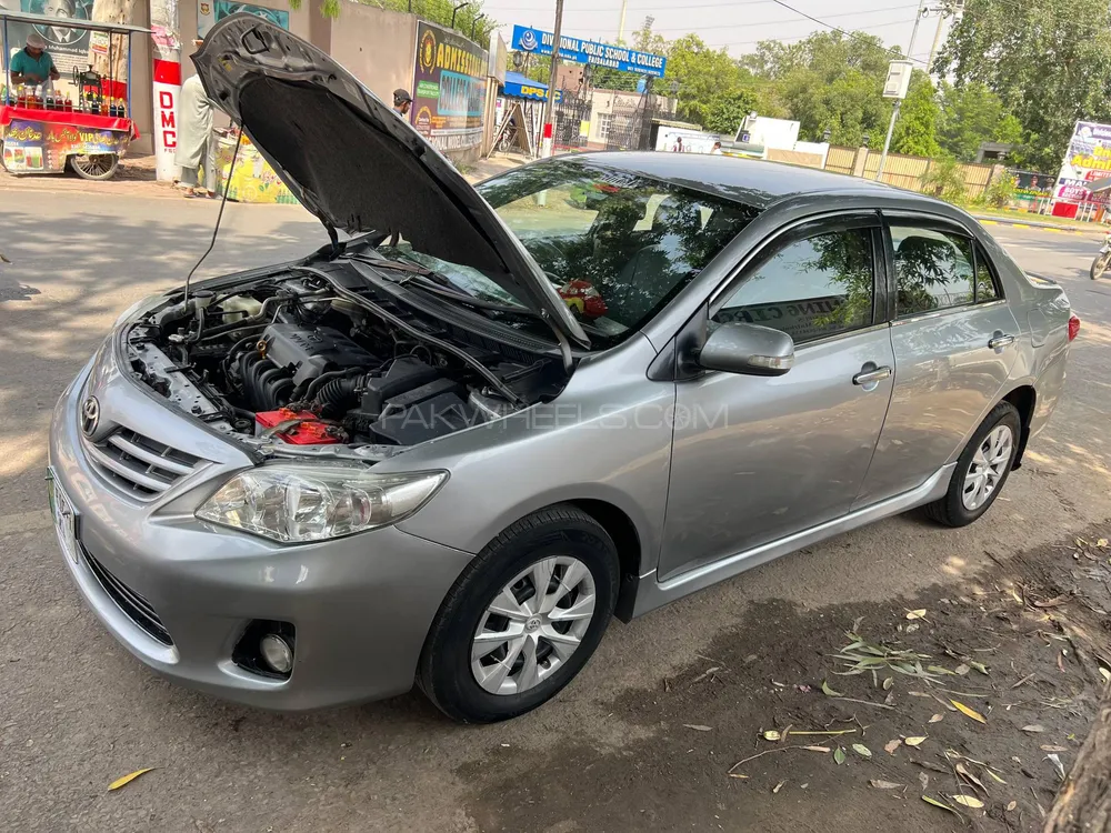 Toyota Corolla 2011 for Sale in Faisalabad Image-1