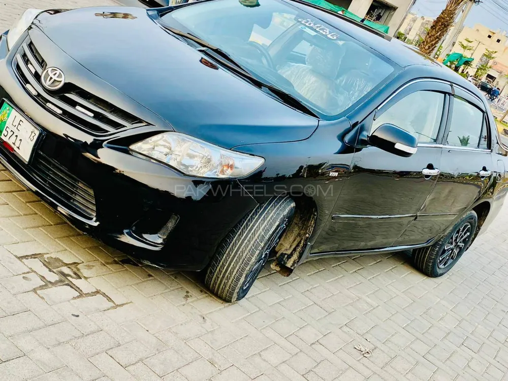 Toyota Corolla 2013 for Sale in Lahore Image-1