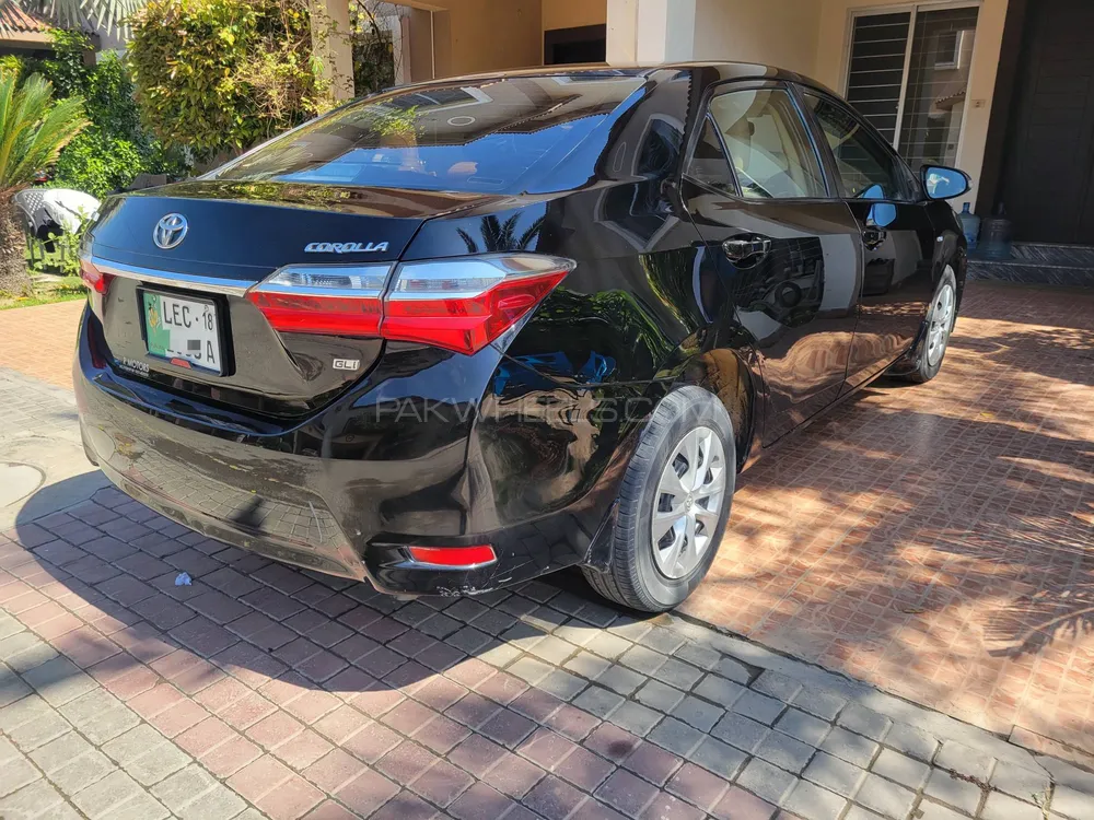 Toyota Corolla 2018 for Sale in Lahore Image-1