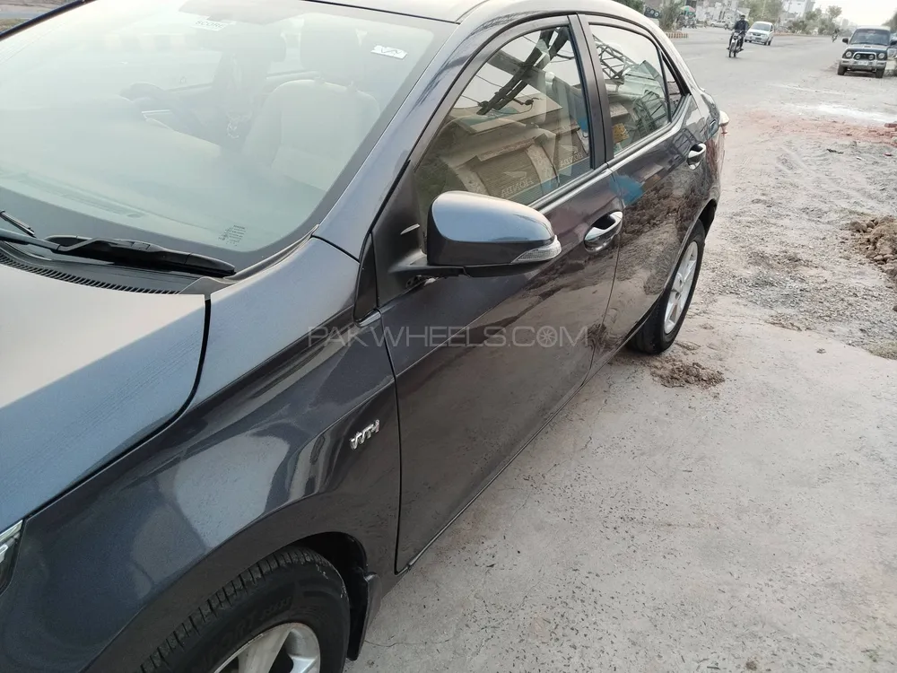 Toyota Corolla 2017 for Sale in Mandi bahauddin Image-1