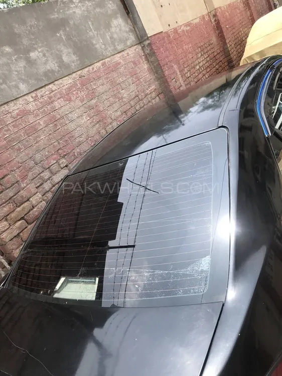 Toyota Corolla 2018 for Sale in Faisalabad Image-1