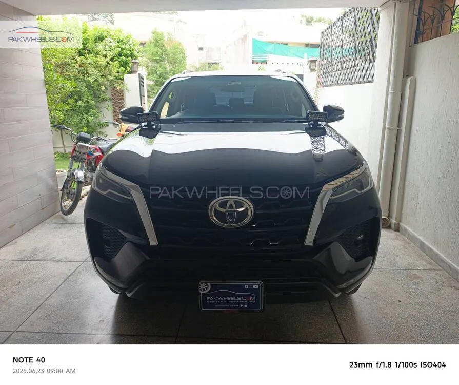 Toyota Fortuner 2022 for Sale in Lahore Image-1