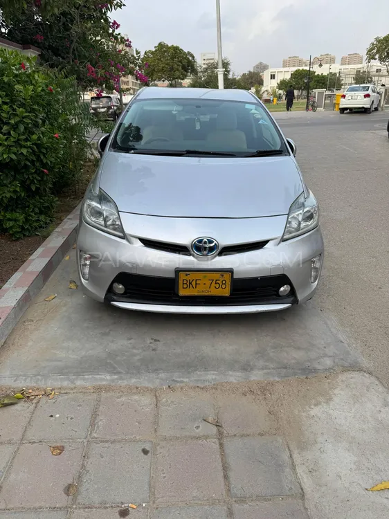 ٹویوٹا پریوس 2014 for Sale in کراچی Image-1