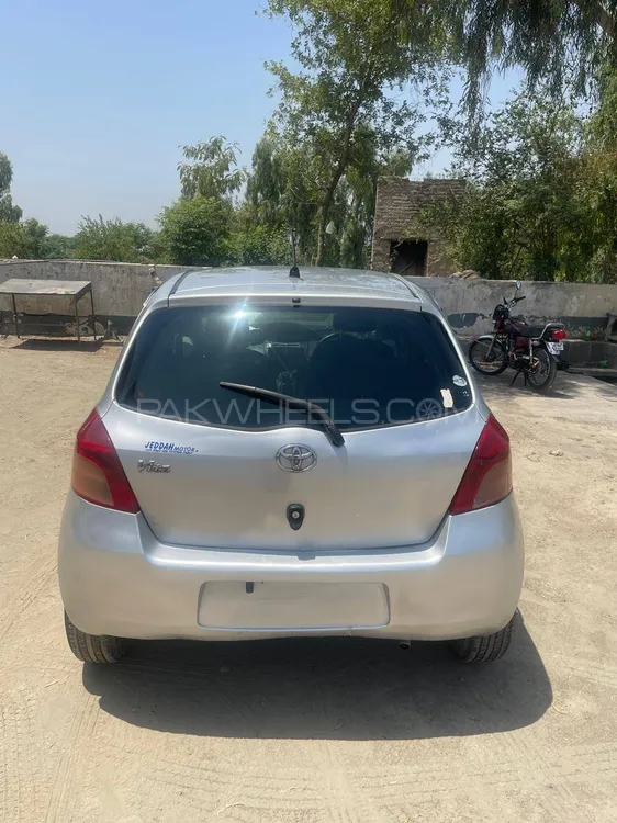 Toyota Vitz 2006 for Sale in Swabi Image-1