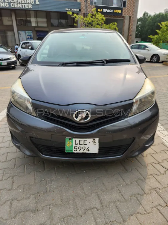 Toyota Vitz 2012 for Sale in Lahore Image-1