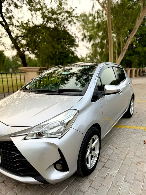 Toyota Vitz 2018 for Sale in Sialkot Image-1