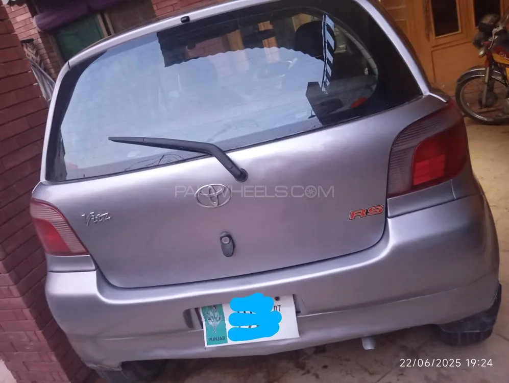Toyota Vitz 2002 for Sale in Multan Image-1