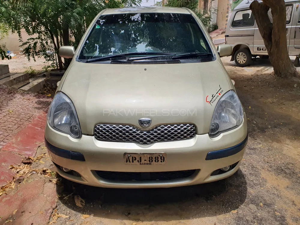 Toyota Vitz 2003 for Sale in Karachi Image-1
